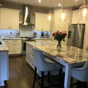 The top choice in Johns Creek and surrounding areas for kitchen and bathroom remodeling, countertop installation, basement renovations, flooring installation, and more!  Contact us today or stop by our showroom!