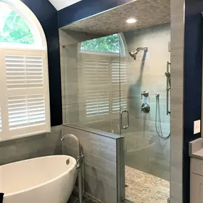 The top choice in Johns Creek and surrounding areas for kitchen and bathroom remodeling, countertop installation, basement renovations, flooring installation, and more!  Contact us today or stop by our showroom!