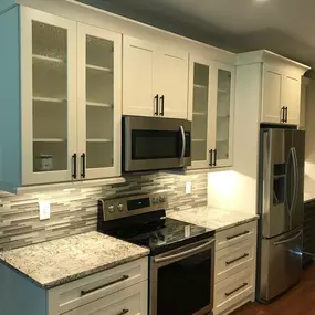 The top choice in Johns Creek and surrounding areas for kitchen and bathroom remodeling, countertop installation, basement renovations, flooring installation, and more!  Contact us today or stop by our showroom!