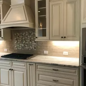 The top choice in Johns Creek and surrounding areas for kitchen and bathroom remodeling, countertop installation, basement renovations, flooring installation, and more!  Contact us today or stop by our showroom!