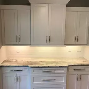 The top choice in Johns Creek and surrounding areas for kitchen and bathroom remodeling, countertop installation, basement renovations, flooring installation, and more!  Contact us today or stop by our showroom!