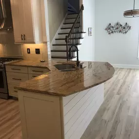 The top choice in Johns Creek and surrounding areas for kitchen and bathroom remodeling, countertop installation, basement renovations, flooring installation, and more!  Contact us today or stop by our showroom!