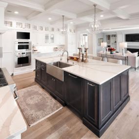 When you’re ready for a kitchen remodel, Wooddale Builders, Inc. of Minnesota is here for you. Our professional team of designers and contractors will partner with you to choose an optimal kitchen design and floor plan.