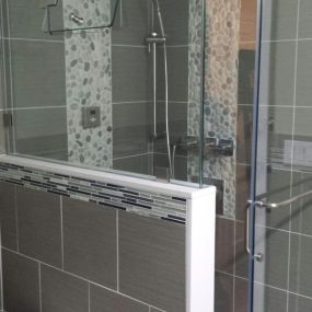 Bild von V-Y Glass & Mirror Services Inc.