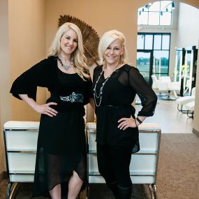 With countless years of experience, the team at Gigi’s Salon & Spa is unparallel. Our professional staff is well trained in Aveda rituals and techniques, providing comfort, quality and beauty in all of our services.