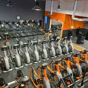 Amsterdam Osdorp Pieter Calandlaan
 - Cardio zone