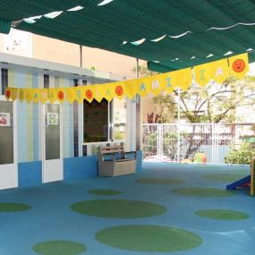 cei-nuestra-escuela-garabatos-patio-03.jpg