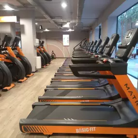 Bild von Basic-Fit Alcalá de Henares Calle Azucena