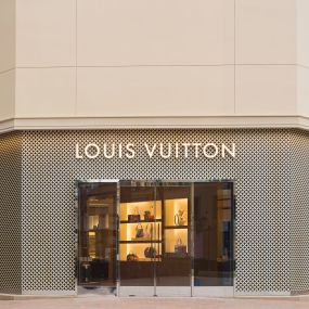 Bild von Louis Vuitton Newport Beach Fashion Island Neiman Marcus