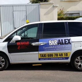 taxi-alejandro-bastante-auto-02.jpg