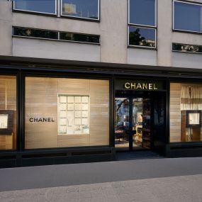 CHANEL HORLOGERIE JOAILLERIE MONTAIGNE