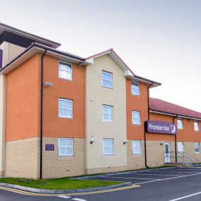 Premier Inn Bridgwater North (A38) hotel exterior