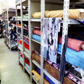 Látky ČERVENÝ a spol. - látky a bytový textil Praha 2