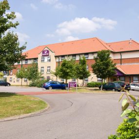 Premier Inn Oxford Cowley exterior