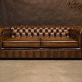 Chesterfield bank model Leeds 242cm breed