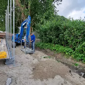 Grondwerk met midigraver infra werk. Berkel en Rodenrijs.