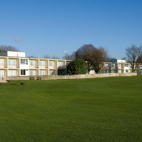 Premier Inn Bristol (Alveston) hotel exterior