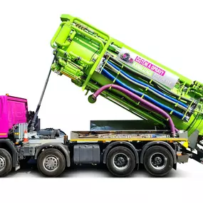 Reycklační vůz na čištění velkých profilů kanalizace a sání kalů.