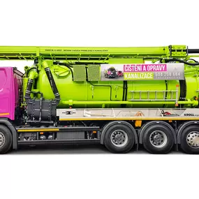 Reycklační vůz na čištění velkých profilů kanalizace a sání kalů.