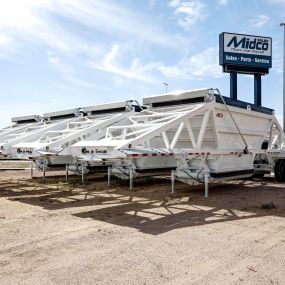 Belly dump trailers for sale at Midco Sales