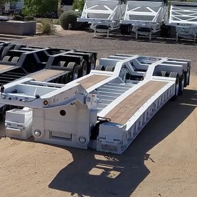 2018 XL Specialized XL110 55 ton lowboy trailer