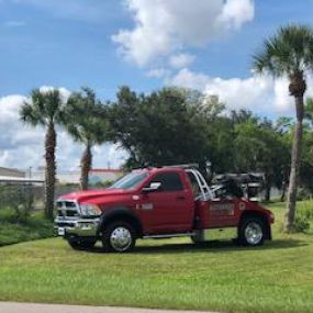 Autopros Towing & Recovery LLC delivers the safest, most reliable towing services in Tampa, FL. We are quickly building a reputation as the area’s most professional and courteous towing company. With more than 20 years of experience behind us, you can rest assured that your vehicle will be in good shape thanks to our towing and roadside assistance services.