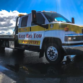 East Bay Tow, Inc.
Available 24 hours a day, seven days a week, our team of nationally-trained drivers is always available to tow or recover your vehicle and get you and your passengers on your way to your next destination or repair shop.  We can help you with everything from tire changes and lockouts, to jump starts and towing. If you find yourself involved in the unfortunate situation of an on or off-road accident or rollover, count on East Bay Tow for fast, dependable towing and recovery oper