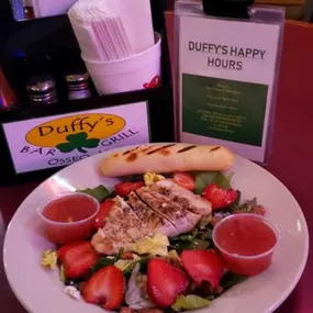 No longer one of Osseo’s best-kept secrets, Duffy’s is a fun, family-friendly small-town bar that will remind you of your favorite hometown hangout. Everyone’s on the same team which makes it the ideal place to gather and share a meal.