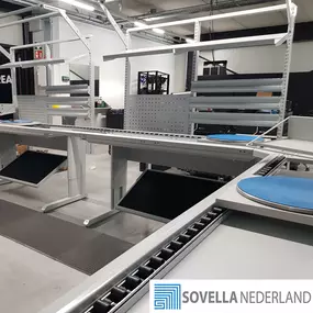 Het Treston multiline systeem is ideaal voor het maken van een modulaire en efficiënte assemblagelijn. Het systeem is geschikt voor productie en gebruik in een ESD-veilige werkomgeving. 
Het systeem kan eenvoudig worden geoptimaliseerd door het toepassen van modulaire werkstations die naadloos gecombineerd worden met het manuele transportsysteem.