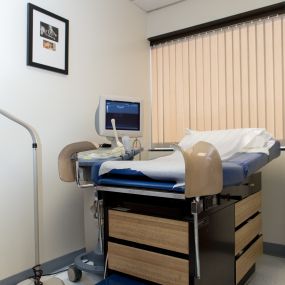 Dr. Naim uses that latest technology to treat OB-GYN patients in the Los Angeles, CA area.