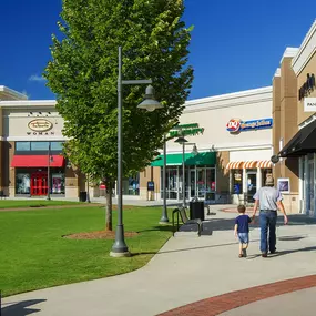 The Shoppes at River Crossing