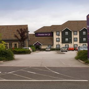 Premier Inn Doncaster (Lakeside) hotel exterior