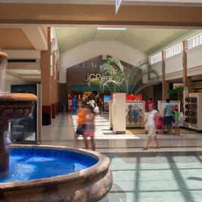 Pembroke Lakes Mall