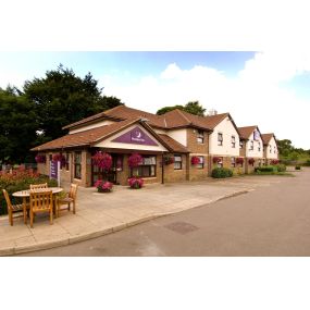 Premier Inn Dover East hotel exterior