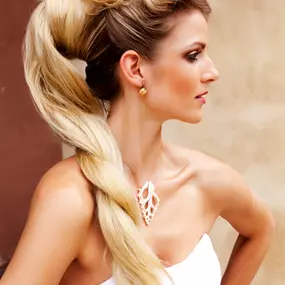 LR HAIR STUDIO Lucie Bena Ryšková