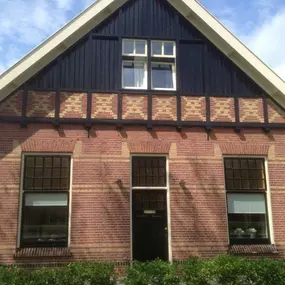 Hermelink Interieur en Meubel Spuiterij