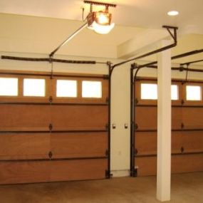 Bild von Fenton Garage Doors Inc.