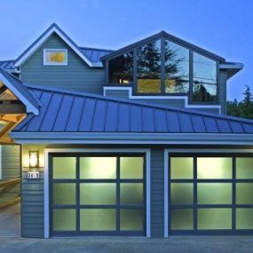 Bild von Fenton Garage Doors Inc.