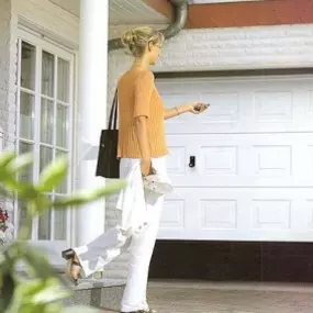 Bild von Fenton Garage Doors Inc.