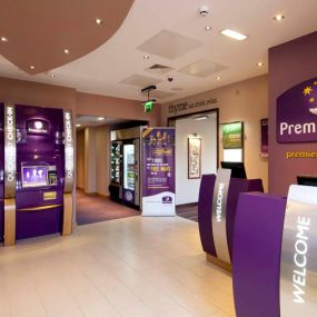 Premier Inn Coventry City Centre (Earlsdon Park) hotel reception