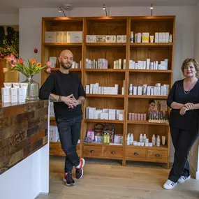 In onze winkel verkopen wij de professionele producten van Mesoestetic, Image skincare, Beaucaire van Dr. Baumann en Dermaroller.