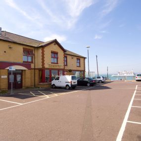 Brewers Fayre restaurant exterior