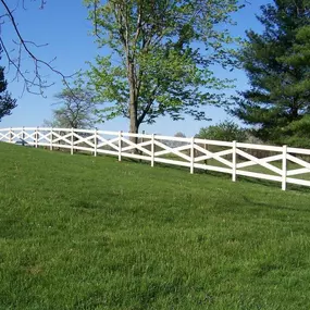 We are central Ohio's top choice for residential and commercial fence installation.  Whether you're looking for chain link fencing or wood privacy fencing, or you're interested in a low maintenance vinyl or aluminum fence, we can help!  Contact us today for details or to schedule a consultation!