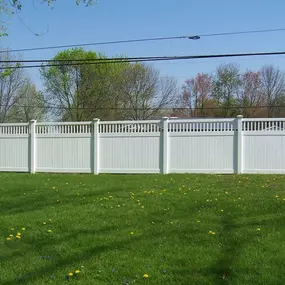 We are central Ohio's top choice for residential and commercial fence installation.  Whether you're looking for chain link fencing or wood privacy fencing, or you're interested in a low maintenance vinyl or aluminum fence, we can help!  Contact us today for details or to schedule a consultation!