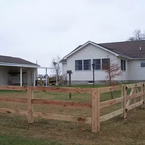 We are central Ohio's top choice for residential and commercial fence installation.  Whether you're looking for chain link fencing or wood privacy fencing, or you're interested in a low maintenance vinyl or aluminum fence, we can help!  Contact us today for details or to schedule a consultation!