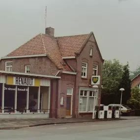 Manders Deurne BV Autobedrijf