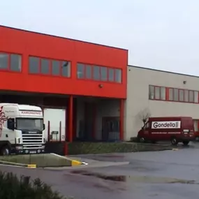 KAMIONSERVIS Praha, a.s. - mezinárodní kamionová přeprava