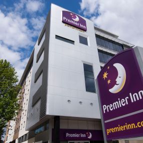 Premier Inn London Ealing hotel