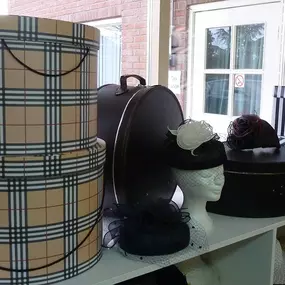 Plooij Hats and Materials