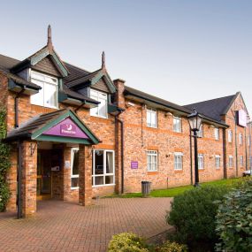 Premier Inn Manchester (Sale) hotel exterior